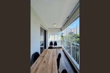 Apartamento à venda com 83m², 2 quartos e 2 vagas Apartamento à venda com 83m², 2 quartos e 2 vagasVaranda da Sala