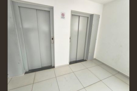 Apartamento para alugar com 52m², 2 quartos e 1 vaga Apartamento para alugar com 52m², 2 quartos e 1 vagaElevador