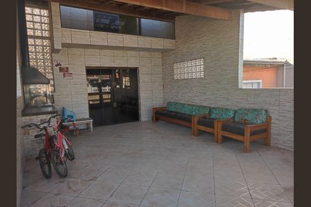 Casa à venda com 125m², 2 quartos e 2 vagasÁrea externa