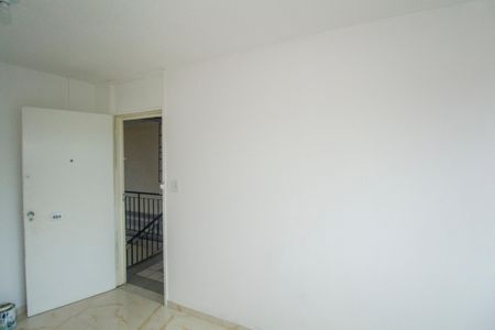 Sala de apartamento para alugar com 2 quartos, 45m² em Rocha Miranda, Rio de Janeiro