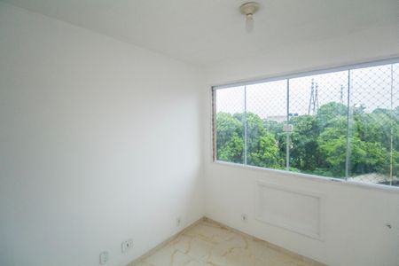 Sala de apartamento para alugar com 2 quartos, 45m² em Rocha Miranda, Rio de Janeiro