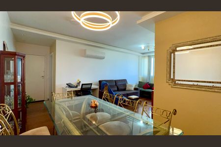 Apartamento à venda com 110m², 3 quartos e 1 vagaSala de Jantar