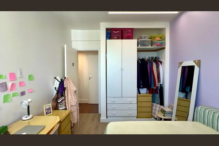 Apartamento à venda com 110m², 3 quartos e 1 vagaQuarto 1
