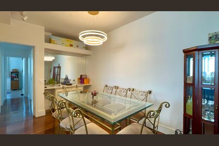 Apartamento à venda com 110m², 3 quartos e 1 vagaSala de Jantar