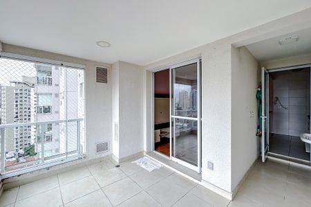 Apartamento à venda com 68m², 2 quartos e 1 vagaVaranda