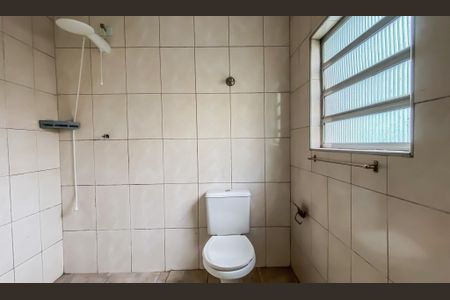 Casa para alugar com 140m², 3 quartos e 1 vaga Casa para alugar com 140m², 3 quartos e 1 vagaBanheiro de serviço