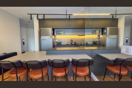 Apartamento para alugar com 75m², 2 quartos e 2 vagas Apartamento para alugar com 75m², 2 quartos e 2 vagasCozinha e Área de Serviço