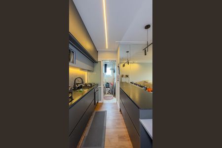 Apartamento para alugar com 75m², 2 quartos e 2 vagas Apartamento para alugar com 75m², 2 quartos e 2 vagasCozinha e Área de Serviço