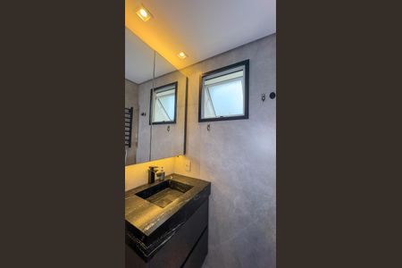 Apartamento para alugar com 75m², 2 quartos e 2 vagas Apartamento para alugar com 75m², 2 quartos e 2 vagasBanheiro da Suíte