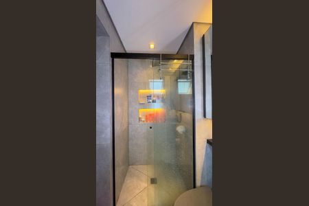 Apartamento para alugar com 75m², 2 quartos e 2 vagas Apartamento para alugar com 75m², 2 quartos e 2 vagasBanheiro da Suíte