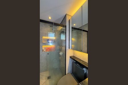 Apartamento para alugar com 75m², 2 quartos e 2 vagas Apartamento para alugar com 75m², 2 quartos e 2 vagasBanheiro da Suíte