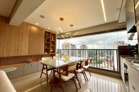 Apartamento à venda com 107m², 2 quartos e 2 vagas Apartamento à venda com 107m², 2 quartos e 2 vagasVaranda