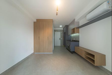 Quarto de apartamento para alugar com 1 quarto, 28m² em Santo Amaro, São Paulo