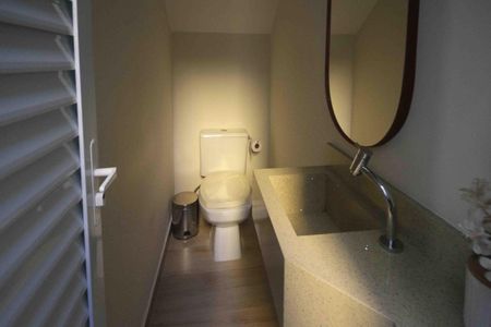 Casa para alugar com 450m², 3 quartos e 3 vagas Casa para alugar com 450m², 3 quartos e 3 vagasLavabo do Soton