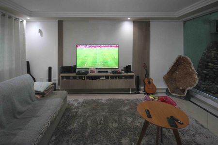 Casa para alugar com 450m², 3 quartos e 3 vagas Casa para alugar com 450m², 3 quartos e 3 vagasSala