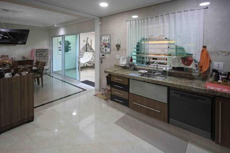 Casa para alugar com 450m², 3 quartos e 3 vagas Casa para alugar com 450m², 3 quartos e 3 vagasCozinha