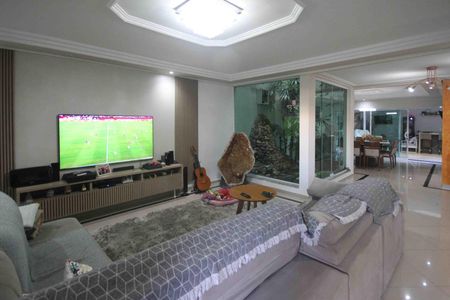 Sala de casa à venda com 3 quartos, 450m² em Jardim Vila Formosa, São Paulo