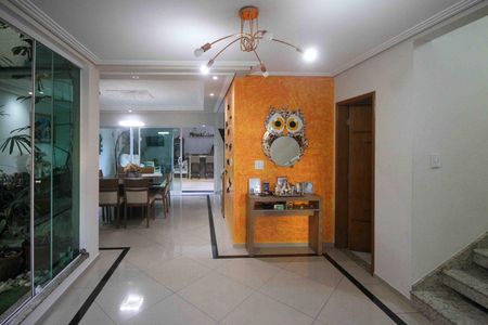 Casa para alugar com 450m², 3 quartos e 3 vagas Casa para alugar com 450m², 3 quartos e 3 vagasJardim de inverno