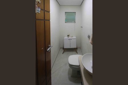 Casa para alugar com 450m², 3 quartos e 3 vagas Casa para alugar com 450m², 3 quartos e 3 vagasLavabo