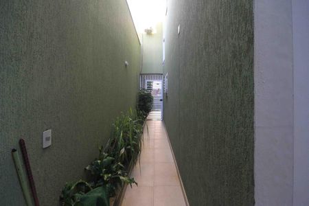 Casa para alugar com 450m², 3 quartos e 3 vagas Casa para alugar com 450m², 3 quartos e 3 vagasCorredor externo