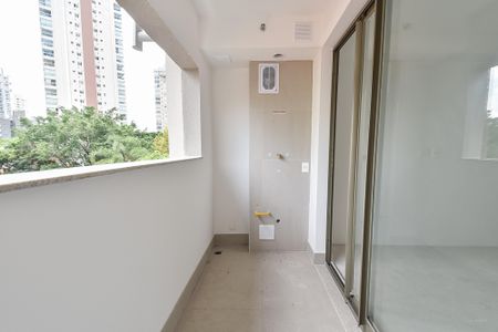 Varanda de kitnet/studio à venda com 1 quarto, 32m² em Jardim Vila Mariana, São Paulo