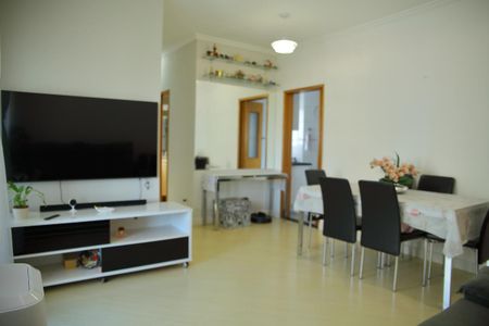 Apartamento à venda com 67m², 3 quartos e 1 vagaSala