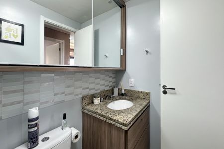 Apartamento à venda com 52m², 2 quartos e 1 vagaBanheiro Social