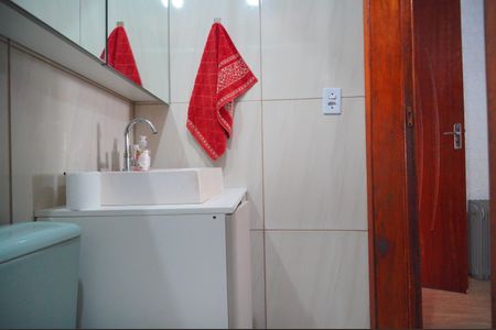 Casa para alugar com 98m², 2 quartos e 1 vagaBanheiro 1