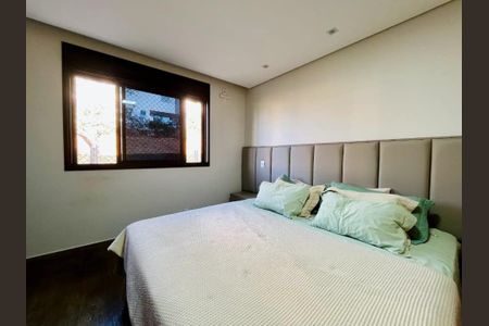 Quarto de casa de condomínio para alugar com 4 quartos, 1000m² em Mirante do Fidalgo, Lagoa Santa