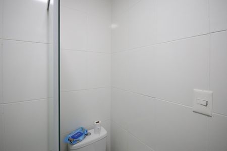 Apartamento à venda com 38m², 2 quartos e sem vaga Apartamento à venda com 38m², 2 quartos e sem vagaBanheiro