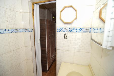 Casa para alugar com 2147483650m², 1 quarto e sem vaga Casa para alugar com 2147483650m², 1 quarto e sem vagaBanheiro