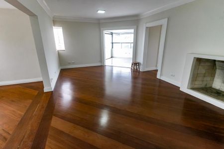 Apartamento para alugar com 213m², 3 quartos e 3 vagas Apartamento para alugar com 213m², 3 quartos e 3 vagasSala 1vara