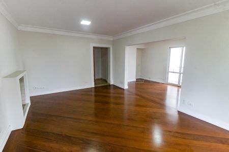 Apartamento para alugar com 213m², 3 quartos e 3 vagas Apartamento para alugar com 213m², 3 quartos e 3 vagasSala 1