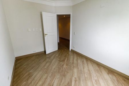 Apartamento para alugar com 213m², 3 quartos e 3 vagas Apartamento para alugar com 213m², 3 quartos e 3 vagasQuarto