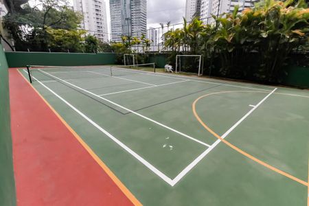 Apartamento para alugar com 213m², 3 quartos e 3 vagas Apartamento para alugar com 213m², 3 quartos e 3 vagasQuadra Esportiva