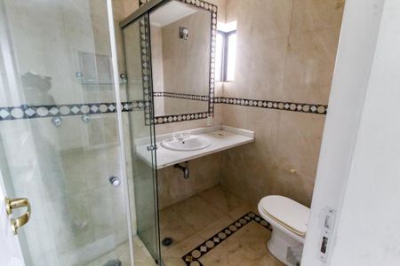 Apartamento para alugar com 213m², 3 quartos e 3 vagas Apartamento para alugar com 213m², 3 quartos e 3 vagasBanheiro da Suíte 1