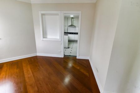 Apartamento para alugar com 213m², 3 quartos e 3 vagas Apartamento para alugar com 213m², 3 quartos e 3 vagasSala 3