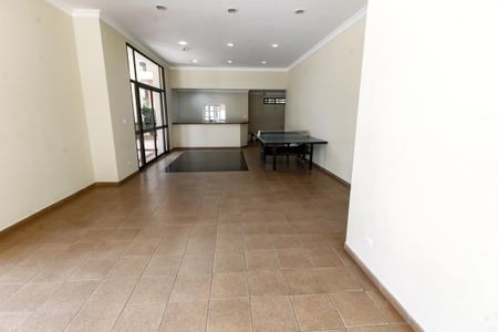 Apartamento para alugar com 213m², 3 quartos e 3 vagas Apartamento para alugar com 213m², 3 quartos e 3 vagasÁrea comum - Salão de festas