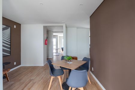 Apartamento para alugar com 42m², 2 quartos e 1 vaga Apartamento para alugar com 42m², 2 quartos e 1 vagaÁrea Comum - Salão de Festas