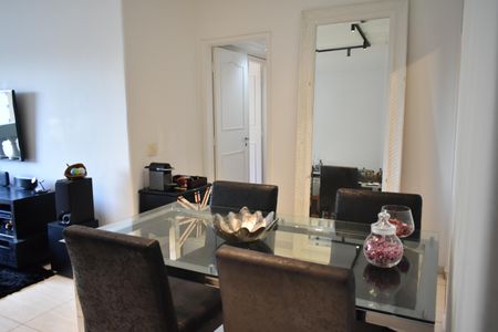 Apartamento para alugar com 80m², 2 quartos e 1 vagaSala