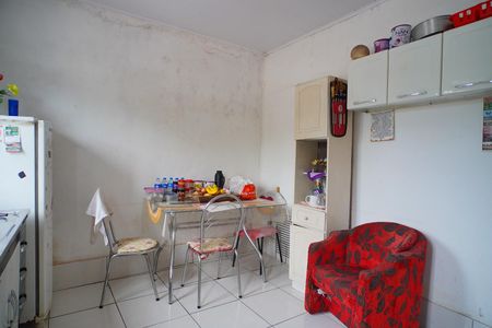 Cozinha  de casa à venda com 2 quartos, 200m² em Rubem Berta, Porto Alegre