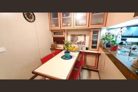 Apartamento para alugar com 272m², 4 quartos e 4 vagasCozinha