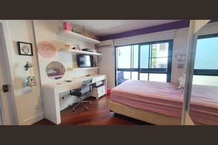 Apartamento para alugar com 272m², 4 quartos e 4 vagasQuarto