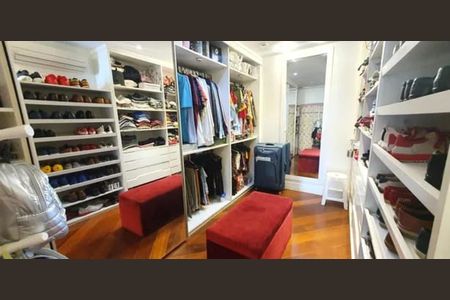 Apartamento para alugar com 272m², 4 quartos e 4 vagasCloset