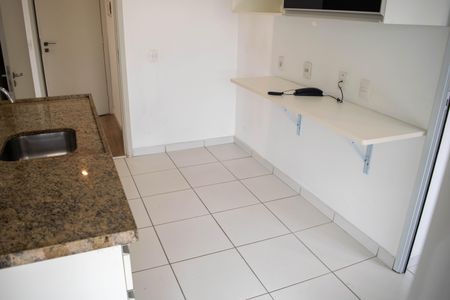 Apartamento à venda com 92m², 3 quartos e 2 vagasCozinha