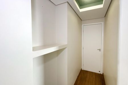 Apartamento à venda com 110m², 4 quartos e 2 vagas Apartamento à venda com 110m², 4 quartos e 2 vagasCorredor