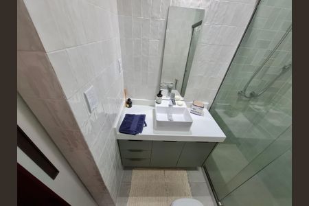 Apartamento para alugar com 74m², 1 quarto e sem vagaBanheiro 