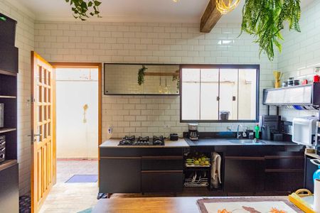 Casa para alugar com 400m², 4 quartos e 2 vagas Casa para alugar com 400m², 4 quartos e 2 vagasCozinha