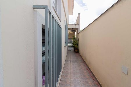 Casa para alugar com 400m², 4 quartos e 2 vagas Casa para alugar com 400m², 4 quartos e 2 vagasQuintal lateral