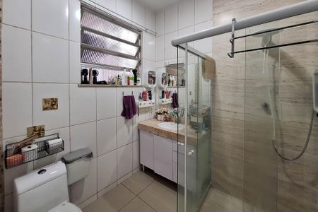 Apartamento à venda com 85m², 2 quartos e sem vaga Apartamento à venda com 85m², 2 quartos e sem vagaBanheiro